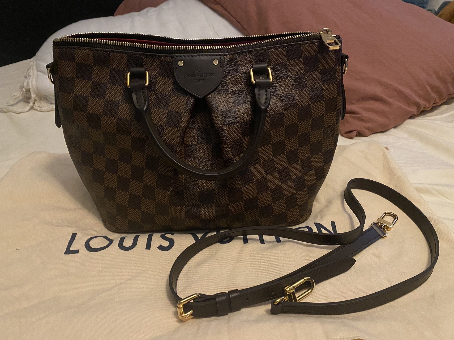 Louis Vuitton Purse Special Addition for Sale in Bakersfield, CA - OfferUp