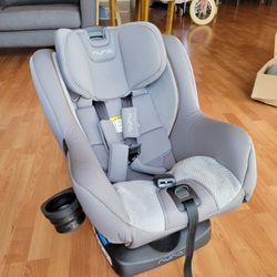 Nuna Rava Car Seat