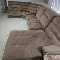 Electric Recliner Sectional 