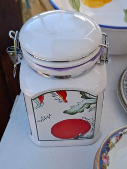 Furio garden delight vegetable canister