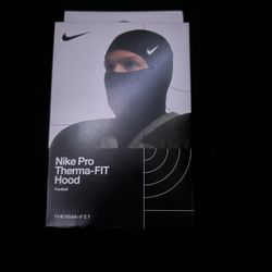 Nike Pro Therma-FIT Hood
