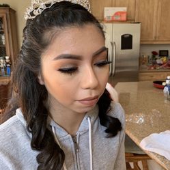 Maquillaje Profesional Y Peinados