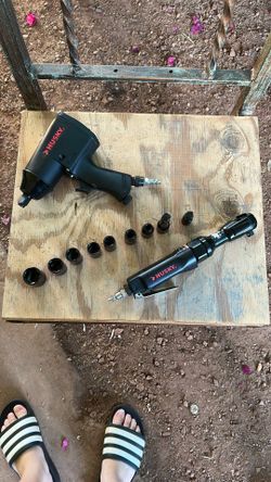 Husky air tool set