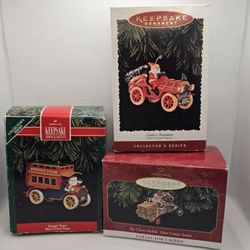 3 Set Kringle Tours Roadster Mobile Hallmark Ornament Here Comes Santa Lot

Excellent Pre-owned condition,  no flaws

1992 - Here Comes Santa Series -