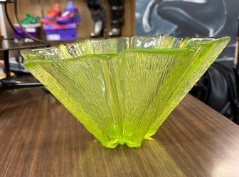 GERMAN MCM WALTHER ART GLASS STAR SHAPED BOWL 11.5" STRIATED TEXTURE c1960 vg