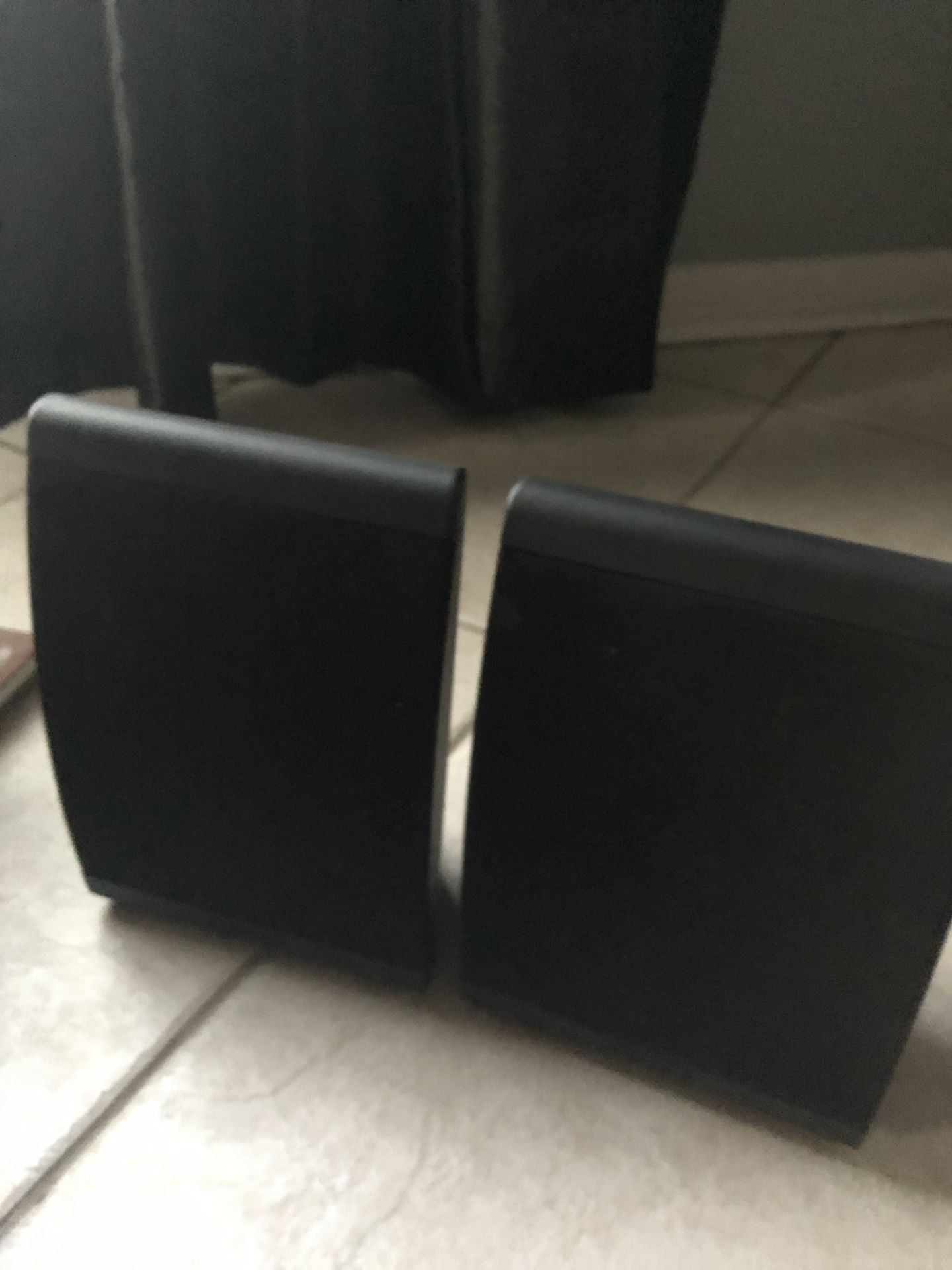 Polk Audio BookShelf/Rear Speakers