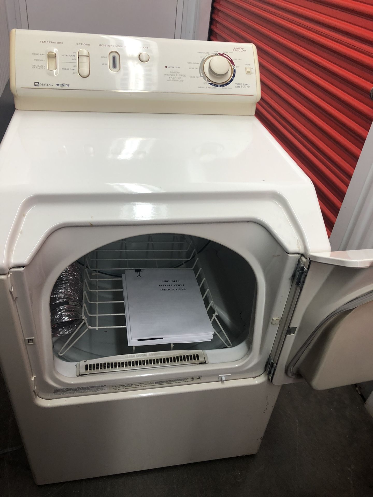 Maytag Atlantis Heavy Duty Gas Dryer with Intellidry. for Sale in