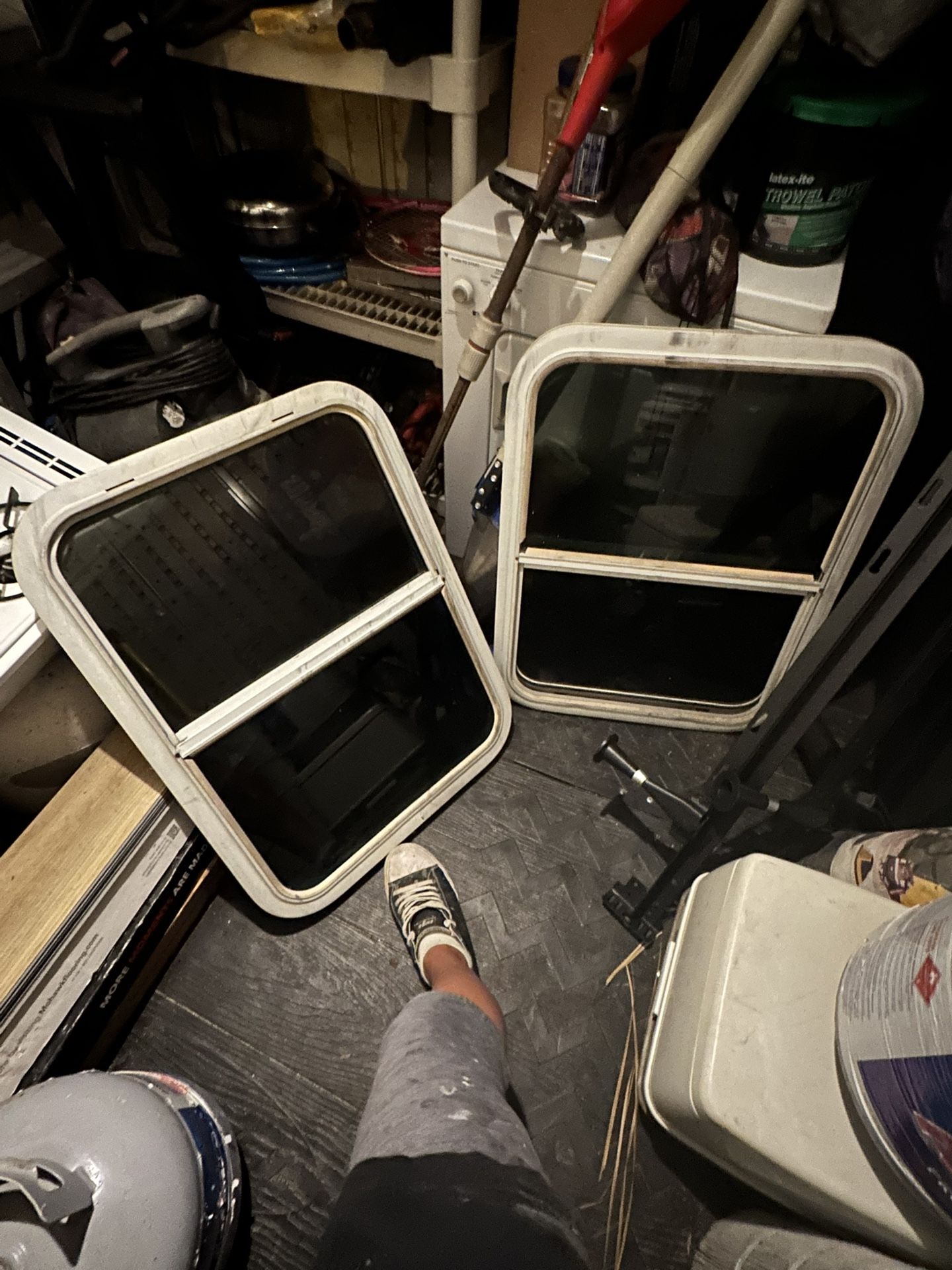 Rv Windows