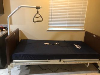 Electric Hospital bed with trapeze