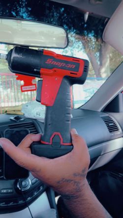 pistola de impacto inalámbrica Snap-on 14.4V Micro-Lithium de 3/8".