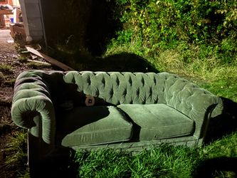FREE COUCH