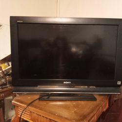 Sony Tv Either 32 Or 36 Inch.       40 Dollars It's Yours 