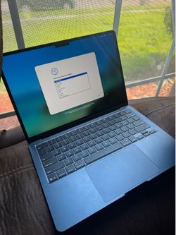 MacBook Air - 13" Display M4 Chip (NEED GONE ASAP)