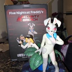 Funko Five Nights at Freddy's - Vanny and Vanessa Security Breach Statue