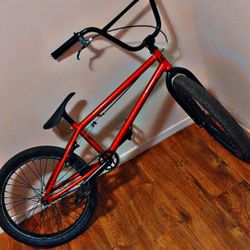 Free Agent Lumen BMX Bike 