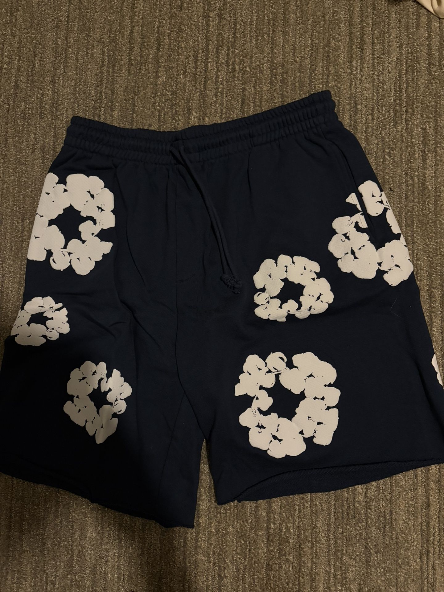 Navy Blue Denim Tear Shorts-large