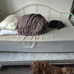 Trundle Bed,  Works Great