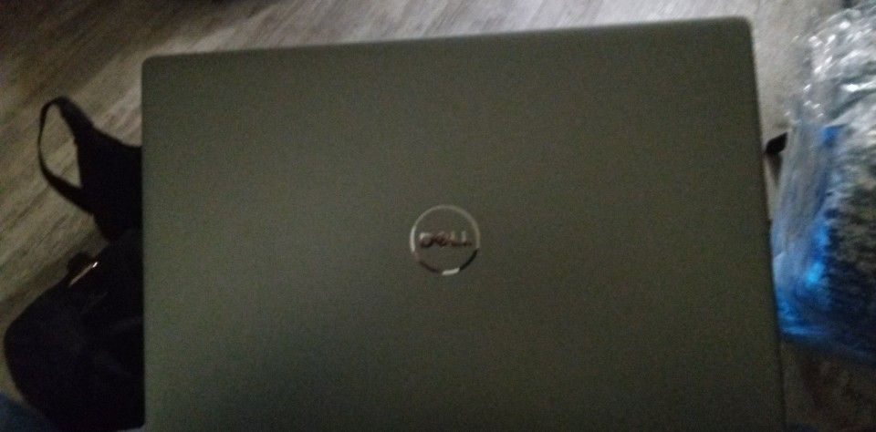 Dell Precision 7560
