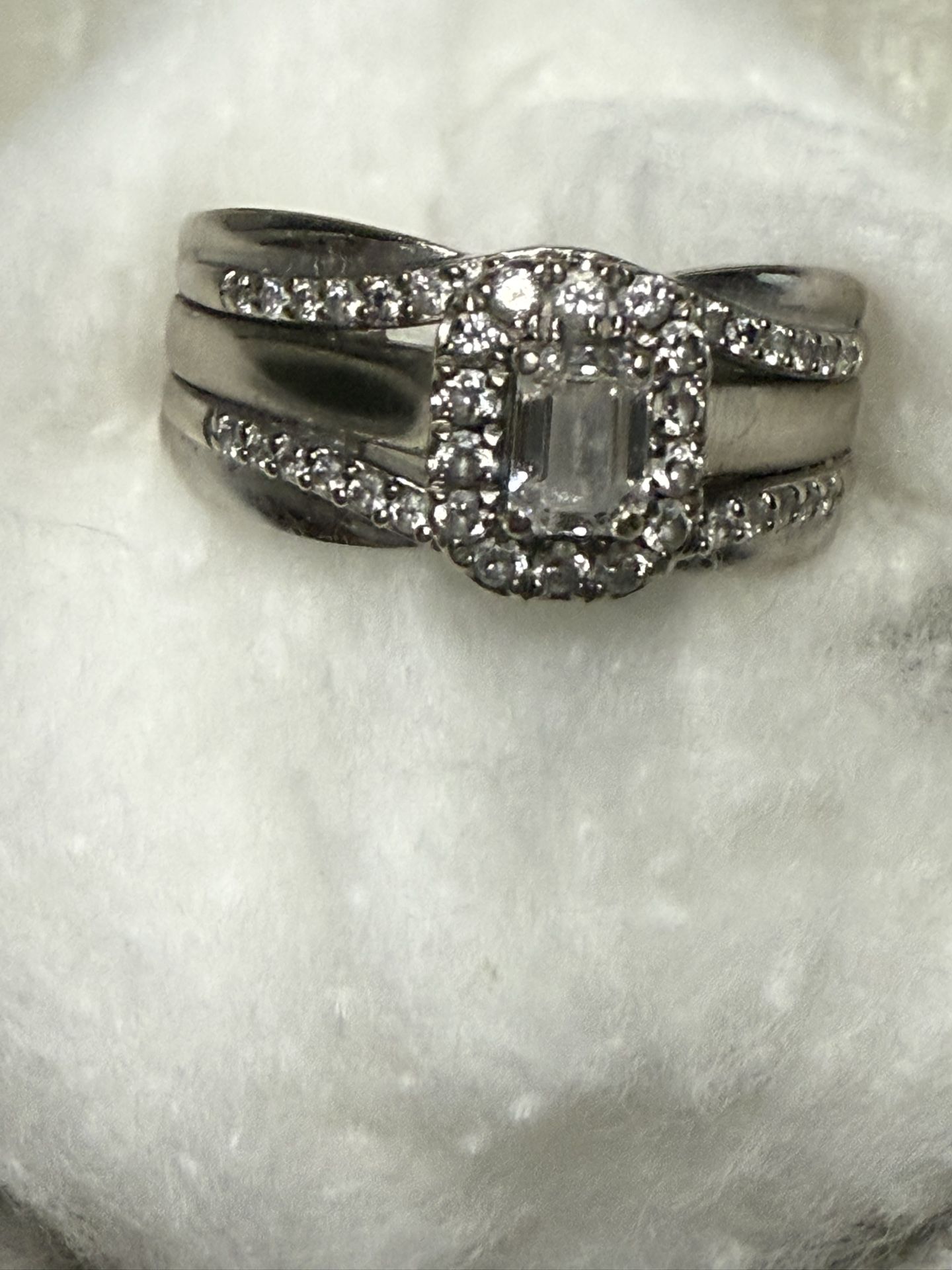 White Gold Engagement & Wedding Ring Set – Size 8 – Lab-Grown Diamonds (Like New)