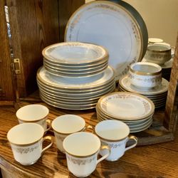 MIKASA COLONY GOLD 5860, NARUMI JAPAN, FINE CHINA, VINTAGE GREAT GIFT (SALE)