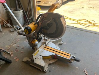 12 inch Dewalt corded miter saw