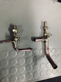 Carrier Service Valves 3/8” And 3/4”