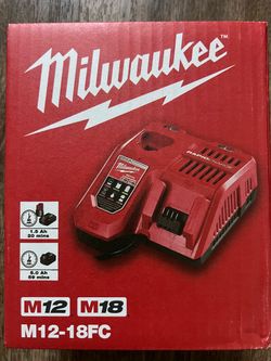 Milwaukee M12-18FC Rapid Charger