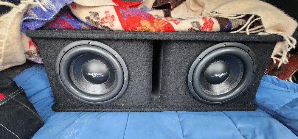 Boombox Speakers and the amplifier