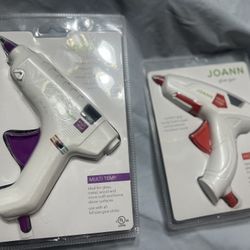 2 Glue Guns