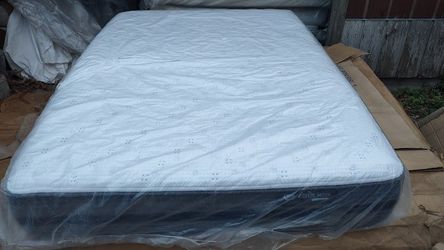 Queen Size Mattress And Box Spring Serta Hybrid 