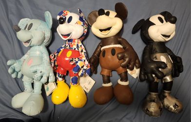 4 Disney Store Mickey Mouse 90th Plush Limited Release