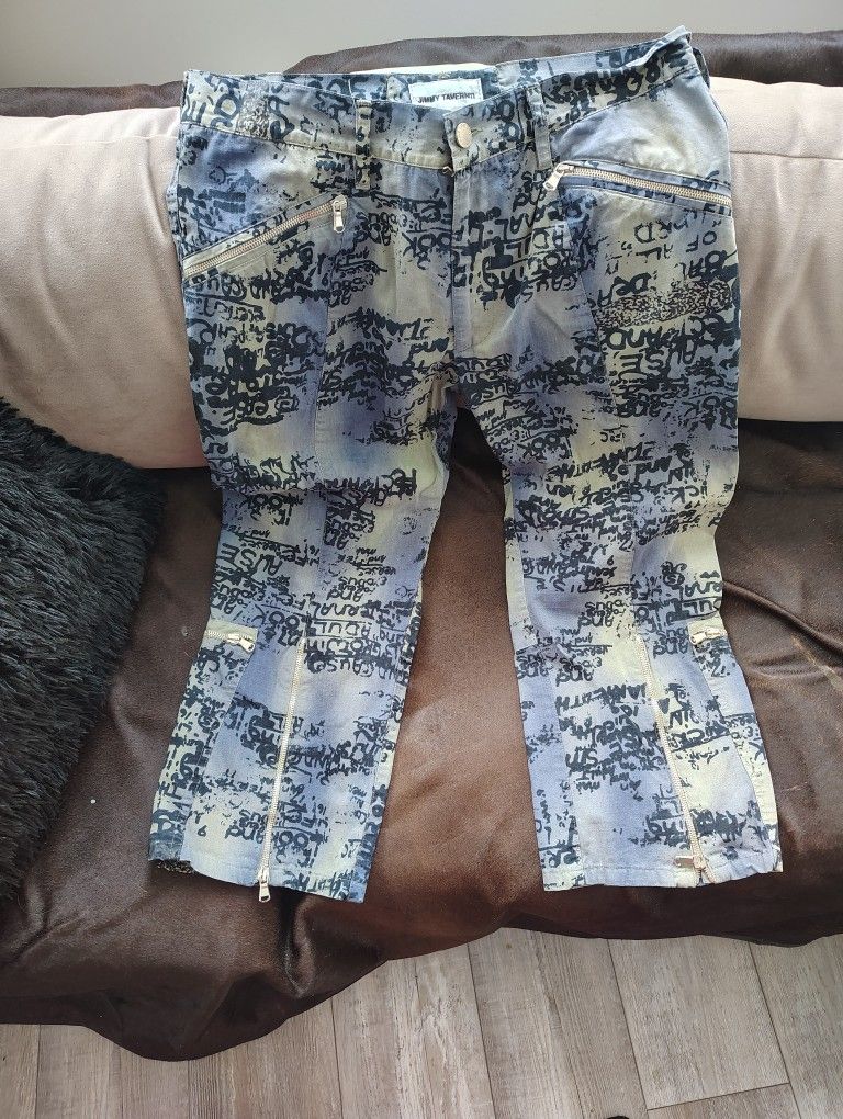 Jimmy Taverniti Women's Oriental Design Crop Pants With Zippers At Front Pockets And At The End Of Each Leg Size 46