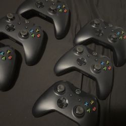 6 Xbox One Controllers All Fully Functional 