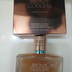 Bronze goddess Estēe Lauder