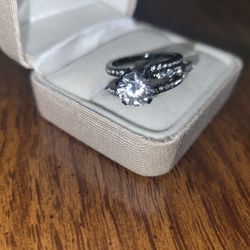 Size 6 Ring