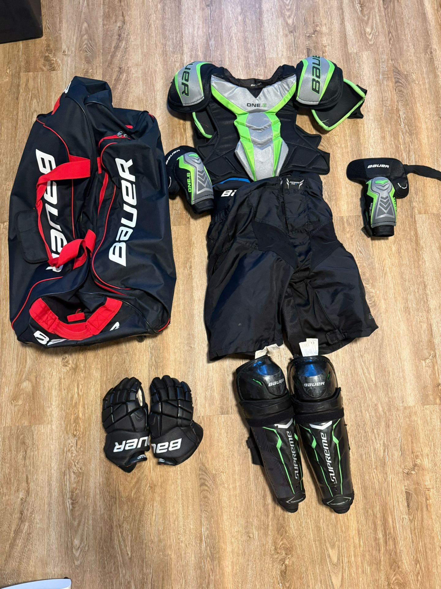 Bauer Hockey Equipment Set – Senior Sizes