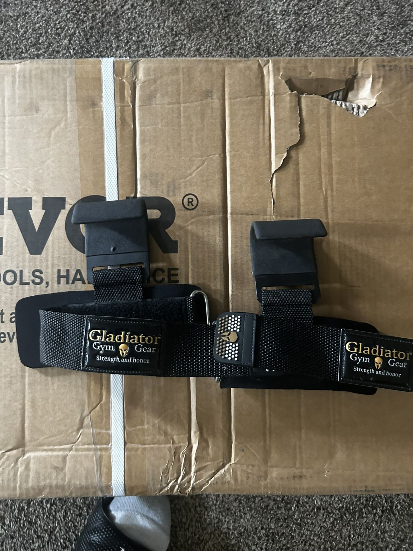weightlifting hooks