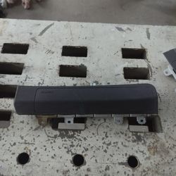 2019 Infiniti Qx30 Left Knee Bag 