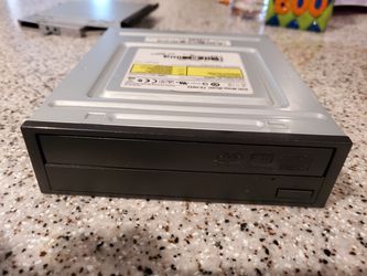 DVD R/RW Model TS-H653