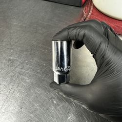 CRAFTSMAN SPARK PLUG SOCKET 13/16”