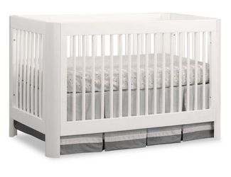 Sorelle Convertable Crib -Toddler Bed and Changing Table