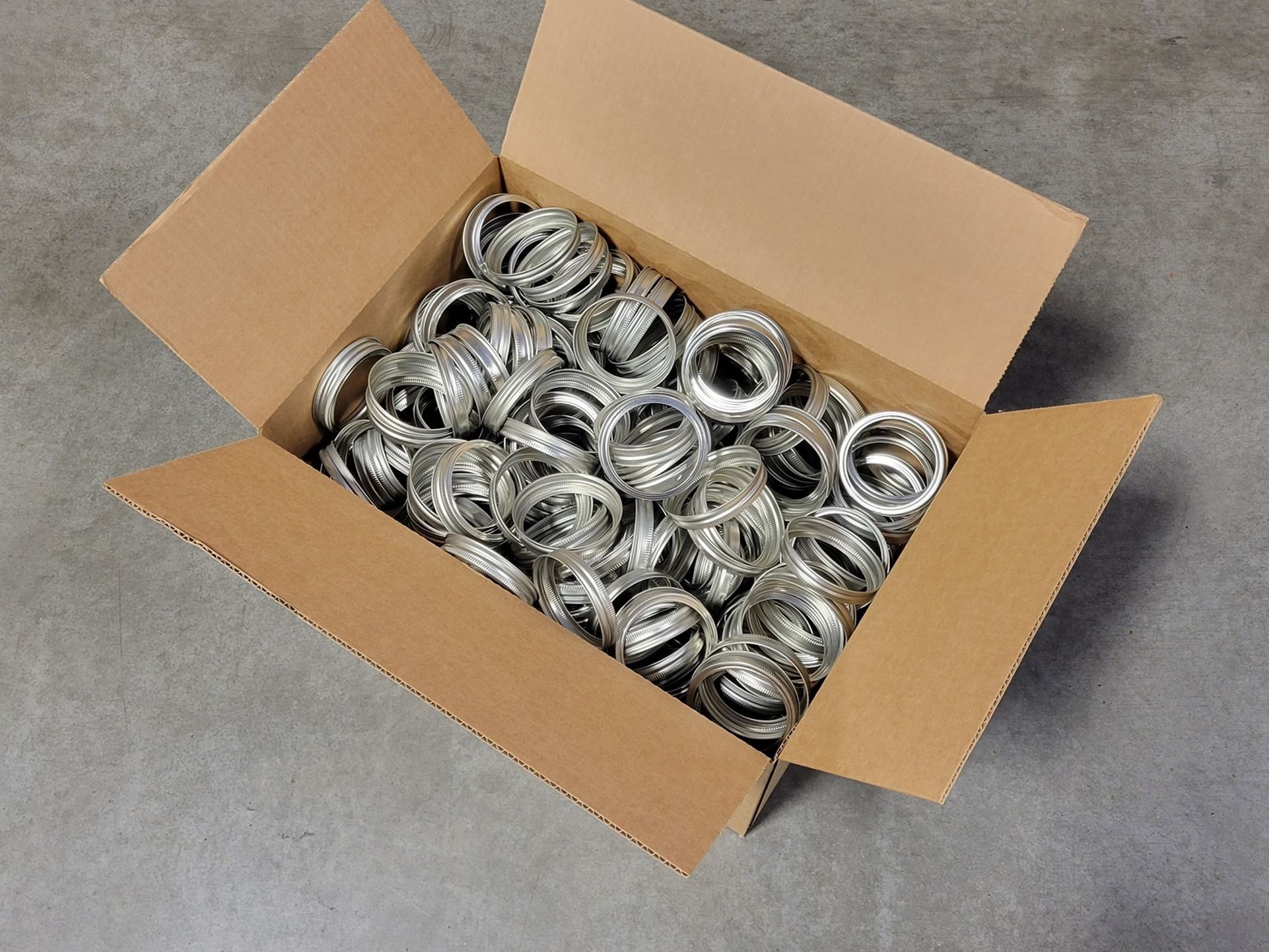 Box of 200 Ball Mason Jar Bands RM Regular Mouth
