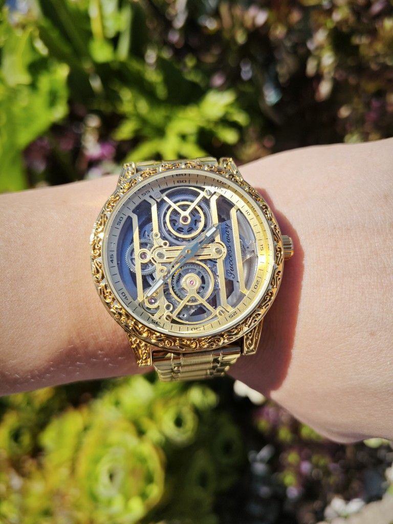 2023 Transparent Fashion Luminous Gear Movement Watch Royal Design For Men