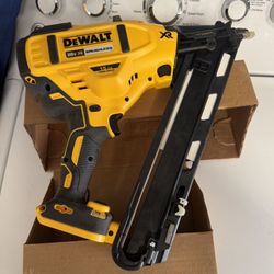 Dewalt 20V 16 Gauge Finish Nailer