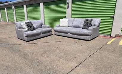 Free Delivery - Light Grey Rooms To Go Couch Set