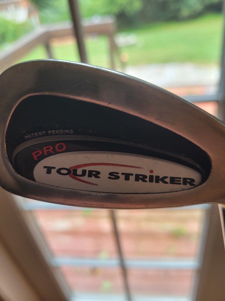 Pro Tour Striker 7 Iron Golf Club