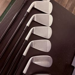 Taylormade 2024 P790 iron set 4-PW Stiff