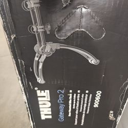 Thule Gateway Pro 2 Trunk Rack: 2-Bike