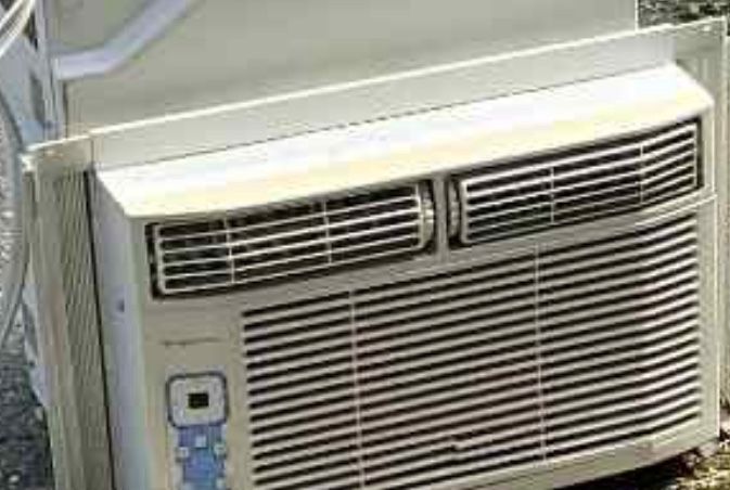 Frigidaire 5000 BTU AC