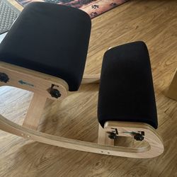 HoeuThien Kneeling Chair,